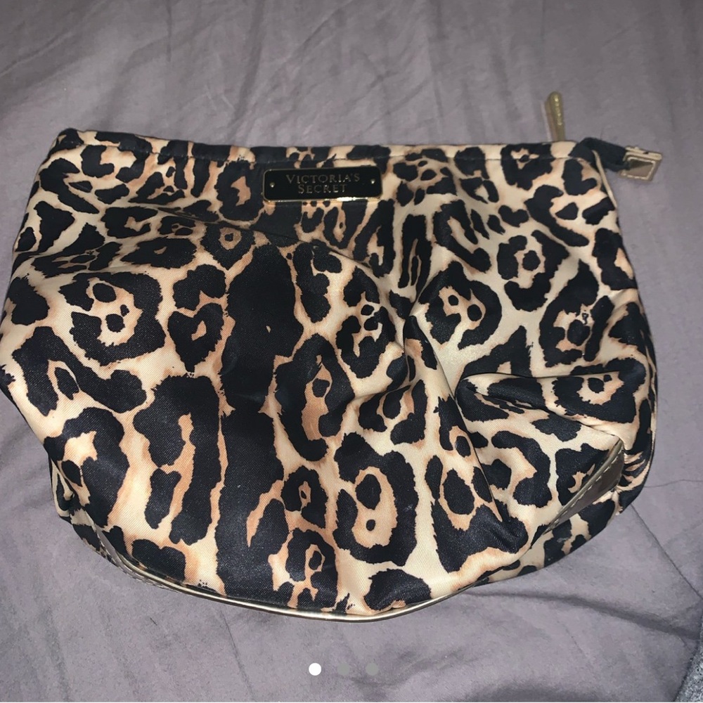 victoria secret leopard print makeup bag